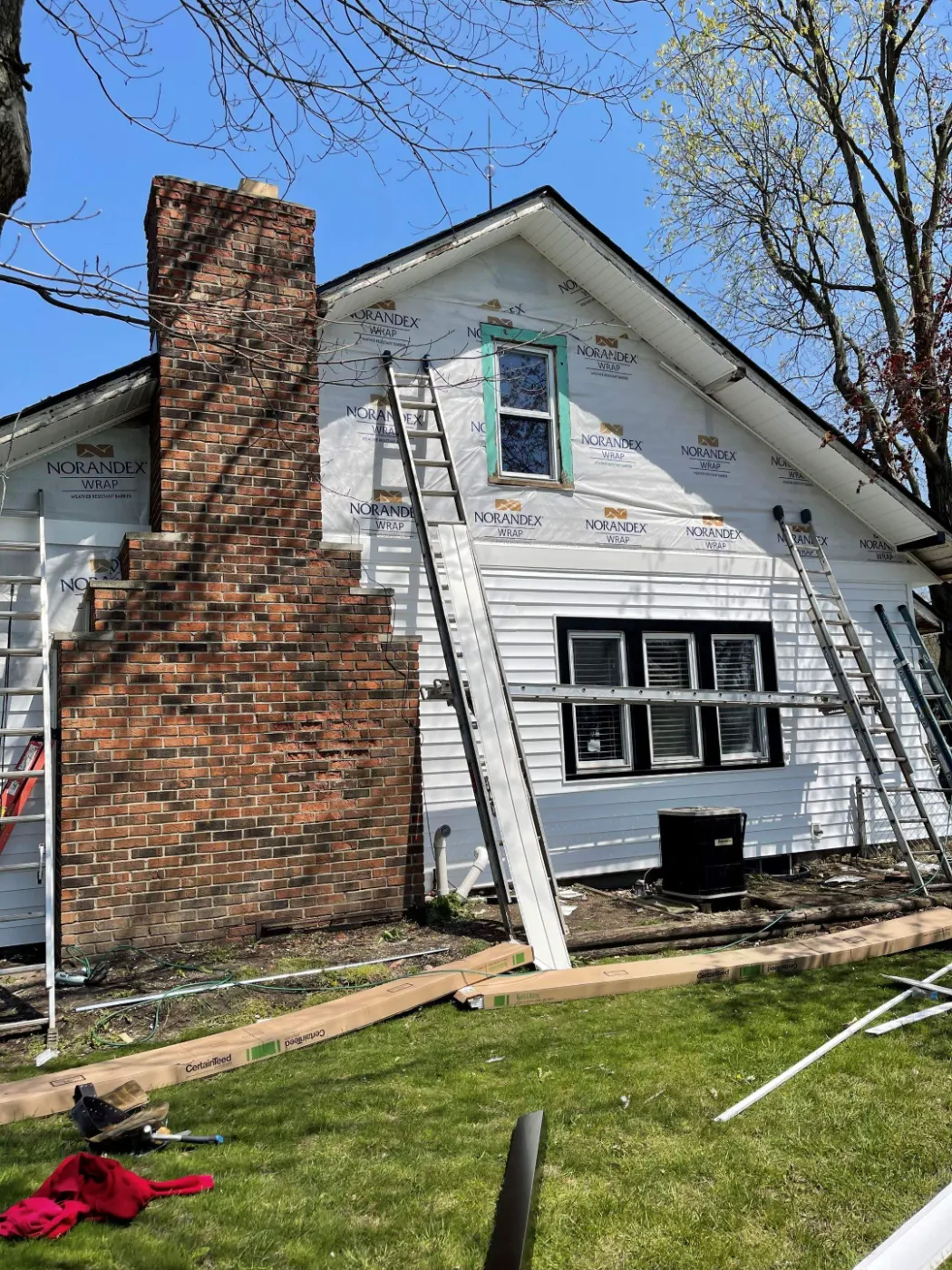 Trim and flashing detail on a Nora siding job